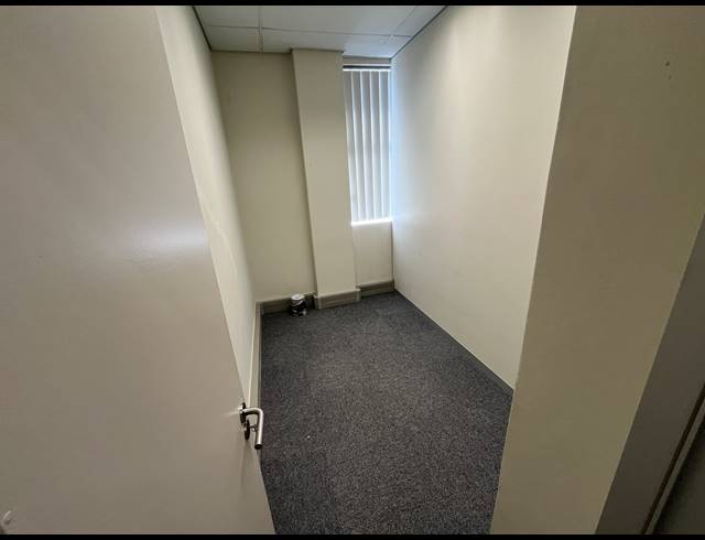 209M² BUSINESS TO LET IN MILNERTON CENTRAL